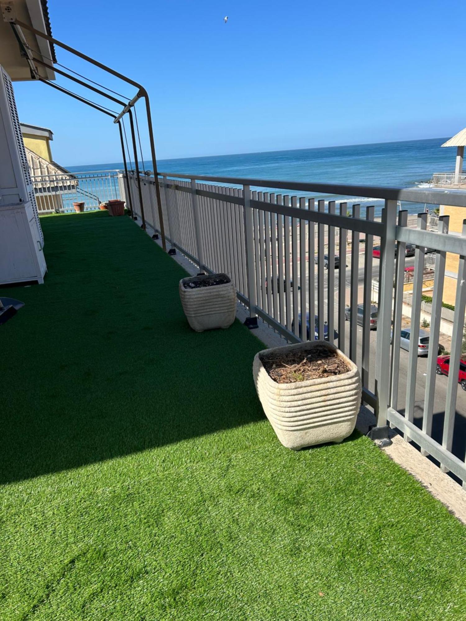 Front Sea Luxury Apartment Lido di Ostia Exterior foto