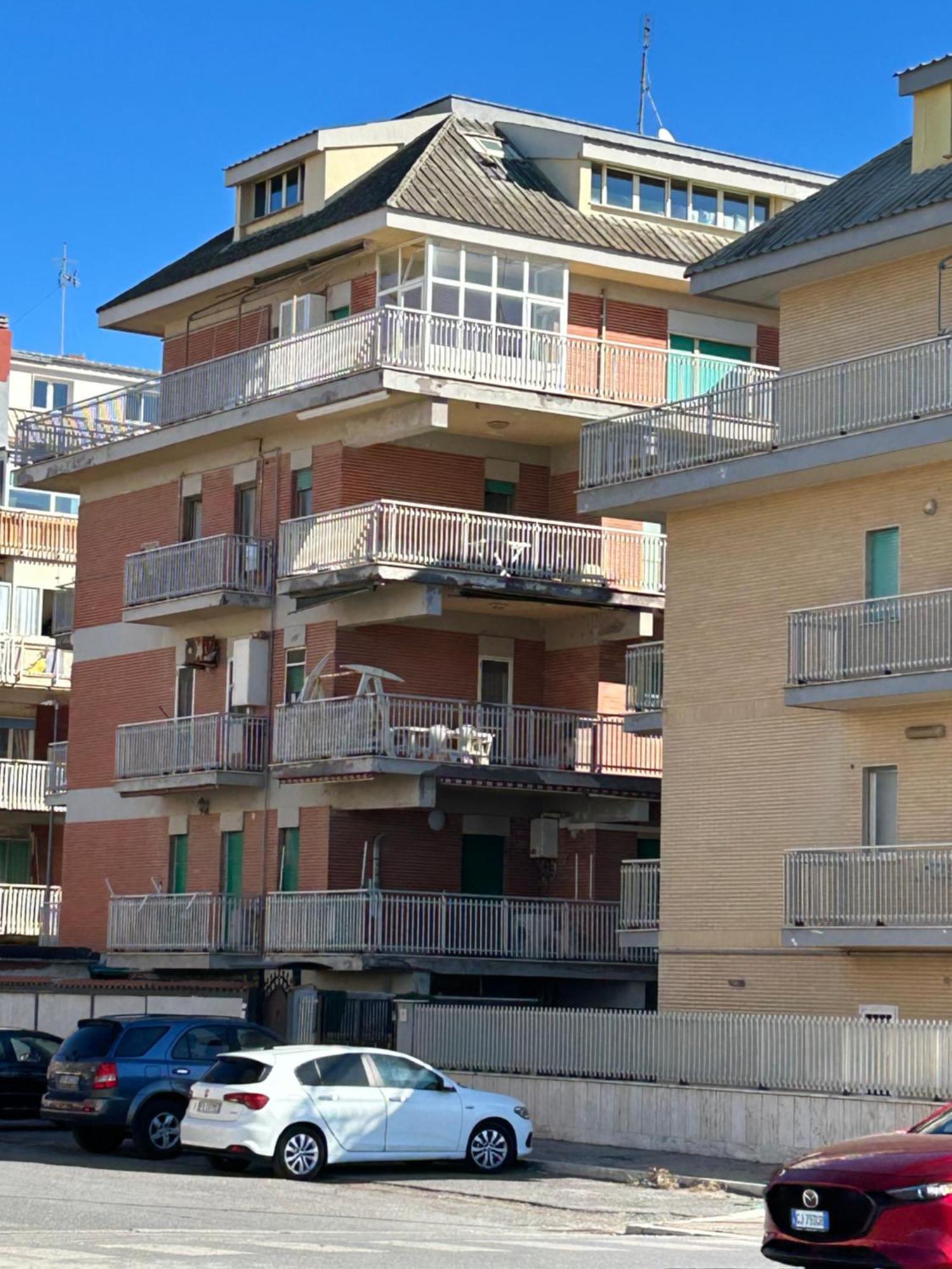 Front Sea Luxury Apartment Lido di Ostia Exterior foto